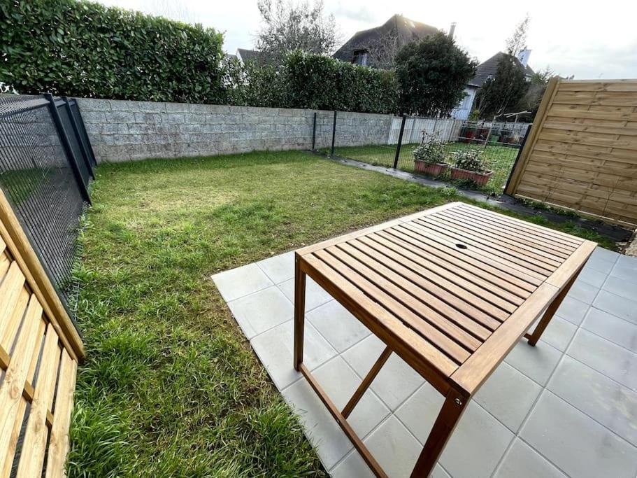 Freesia, Maison Neuve Avec Jardin Et Garage Caen Exterior foto